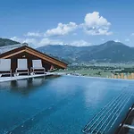 Zaglgut Hotel-chalets, Exclusive And With Air Conditioning, Panoramic Views & Summer Card Included