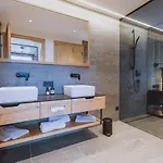 Zaglgut Hotel-chalets, Exclusive And With Air Conditioning, Panoramic Views & Summer Card Included Kaprun