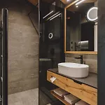 Zaglgut Hotel-chalets, Exclusive And With Air Conditioning, Panoramic Views & Summer Card Included