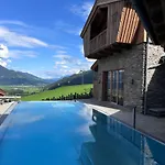 Otel Zaglgut Hotel-chalets, Exclusive And With Air Conditioning, Panoramic Views & Summer Card Included Kaprun