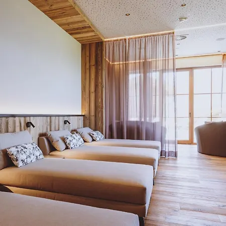 Hotel Zaglgut Hotel-chalet-your Sanctuary Of Wellness And Panoramic Views With Zell Am See-kaprun Summercard Included 4*