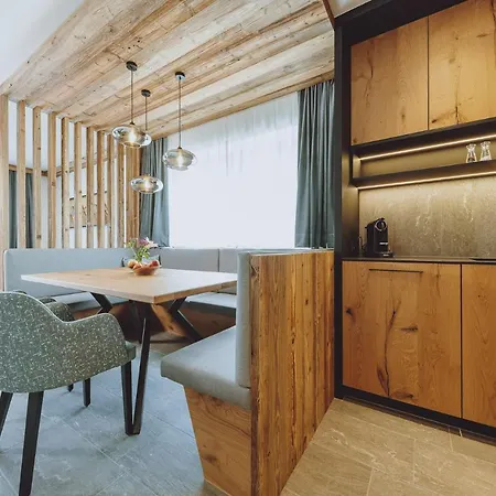Otel Zaglgut Hotel-chalets, Exclusive And With Air Conditioning, Panoramic Views & Summer Card Included Kaprun