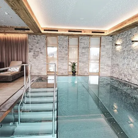 Zaglgut Hotel-chalets, Fantastic Views, In Ski-out In Winter, Air Conditioning In Summer