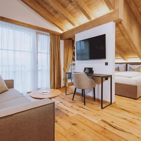 Zaglgut Hotel-chalets Wellness & Views With Summer Card Included