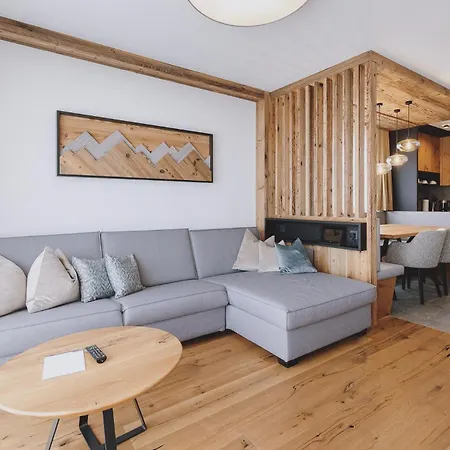 Zaglgut Hotel-chalets, Fantastic Views, In Ski-out In Winter, Air Conditioning In Summer Ξενοδοχείο