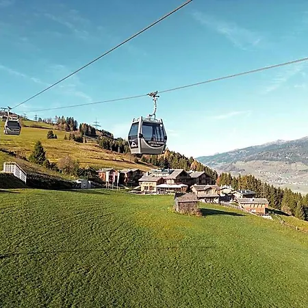 Zaglgut Premium Hotel & Chalets, Zell Am See-Kaprun - Wellness & Infinity Pool, Air Conditioning, Panoramic Views & Summer Card Included מלון