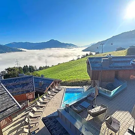 Zaglgut Premium Hotel & Chalets, Zell Am See-Kaprun - Wellness & Infinity Pool, Air Conditioning, Panoramic Views & Summer Card Included מלון