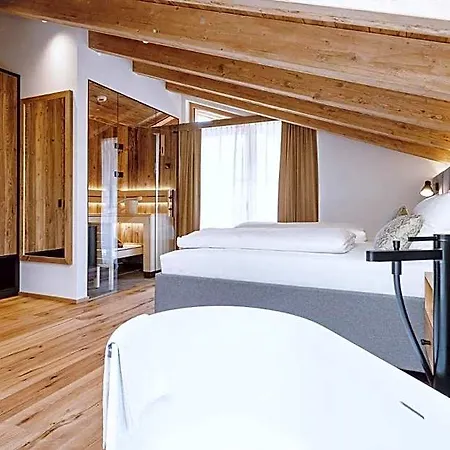 Hotell Zaglgut Premium Hotel & Chalets, Zell Am See-Kaprun - Wellness & Infinity Pool, Air Conditioning, Panoramic Views & Summer Card Included Kaprun
