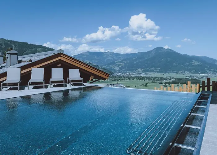 Zaglgut Hotel-chalets, Exclusive And With Air Conditioning, Panoramic Views & Summer Card Included