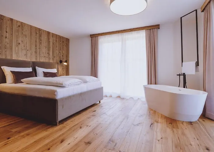 ホテル Zaglgut Hotel-chalets, Exclusive And With Air Conditioning, Panoramic Views & Summer Card Included 4*