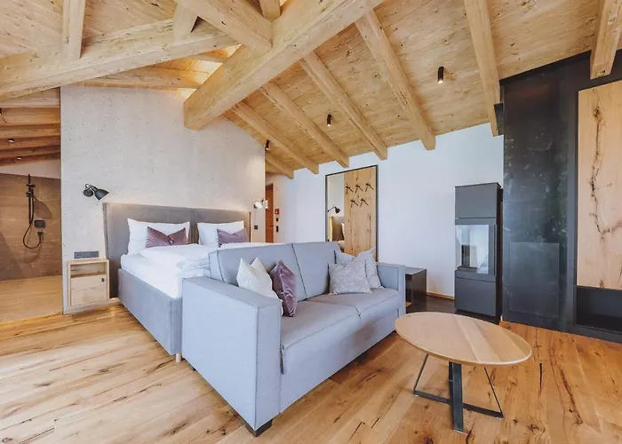 ホテル Zaglgut Hotel-chalets, Exclusive And With Air Conditioning, Panoramic Views & Summer Card Included