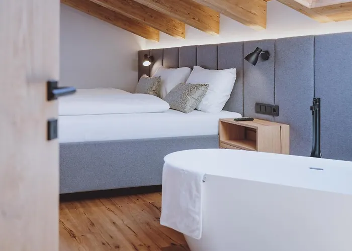 ホテル Zaglgut Hotel-chalets, Exclusive And With Air Conditioning, Panoramic Views & Summer Card Included 4*