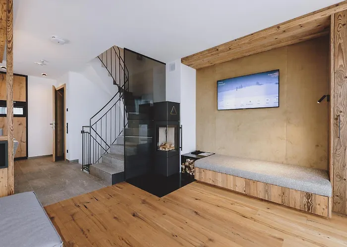 ホテル Zaglgut Hotel-chalets, Exclusive And With Air Conditioning, Panoramic Views & Summer Card Included 4*
