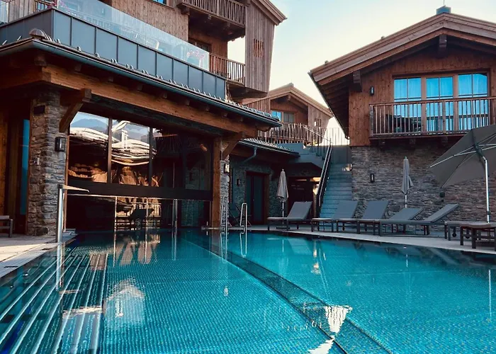 ホテル Zaglgut Hotel-chalets, Exclusive And With Air Conditioning, Panoramic Views & Summer Card Included カプルーン